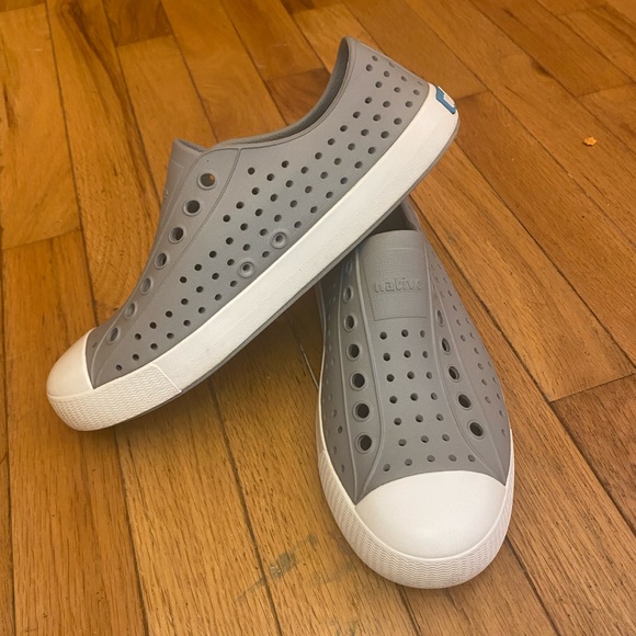 W8 M6 Gray Natives Matte Gray
